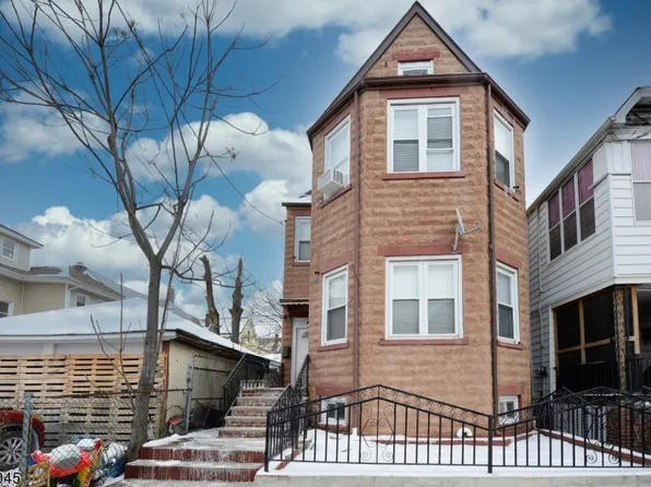 385 E 32Nd St, Paterson City, NJ 07504