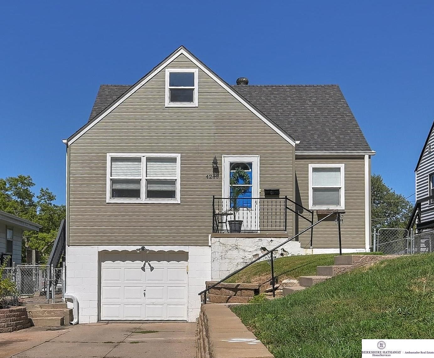 4240 Harrison St, Omaha, NE 68147 Zillow