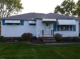 16605 Brinbourne Ave, Middleburg Heights, OH