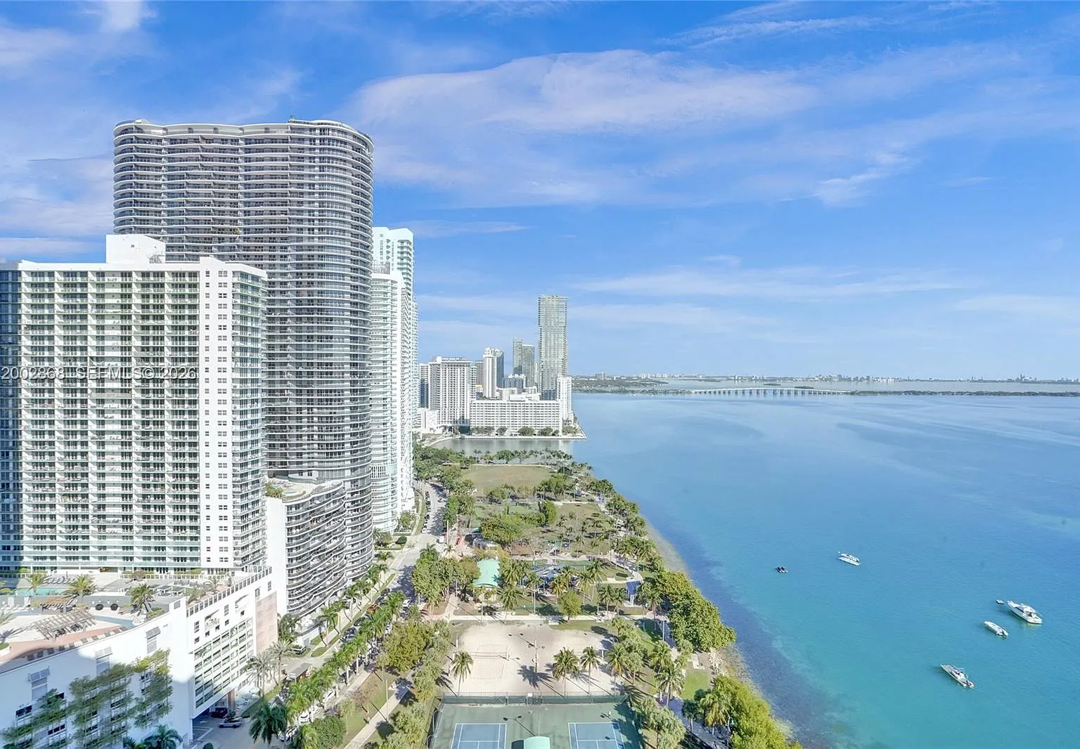 Venetia Condo — Photo 1