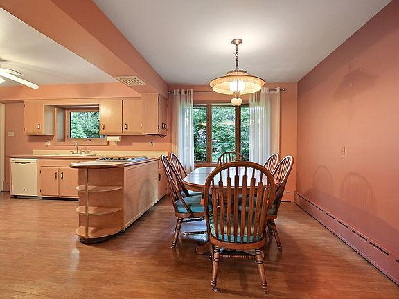 4th image of 16143 W Kathryn Ave