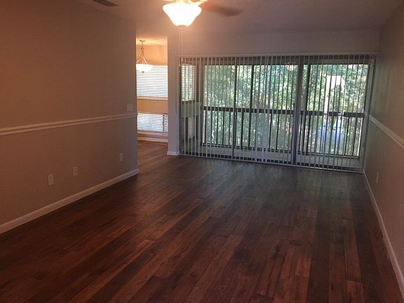 4th image of 1102 Askew Dr