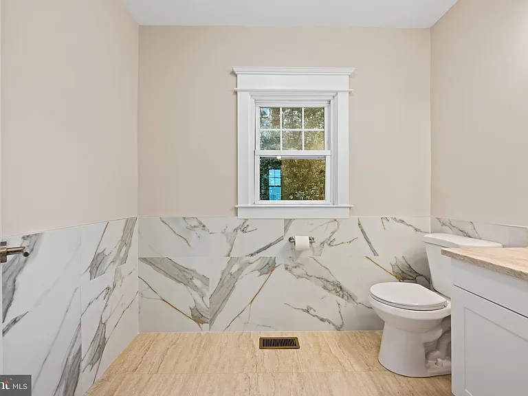 19 Conwell Ave — Photo 17