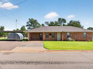 509 Cannon Dr, Sayre, OK 73662