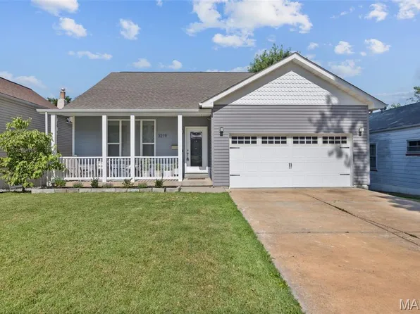 3219 Regal Pl, Saint Louis, MO 63139