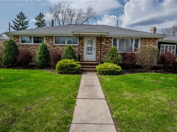122 Irving Ter, Depew, NY 14043