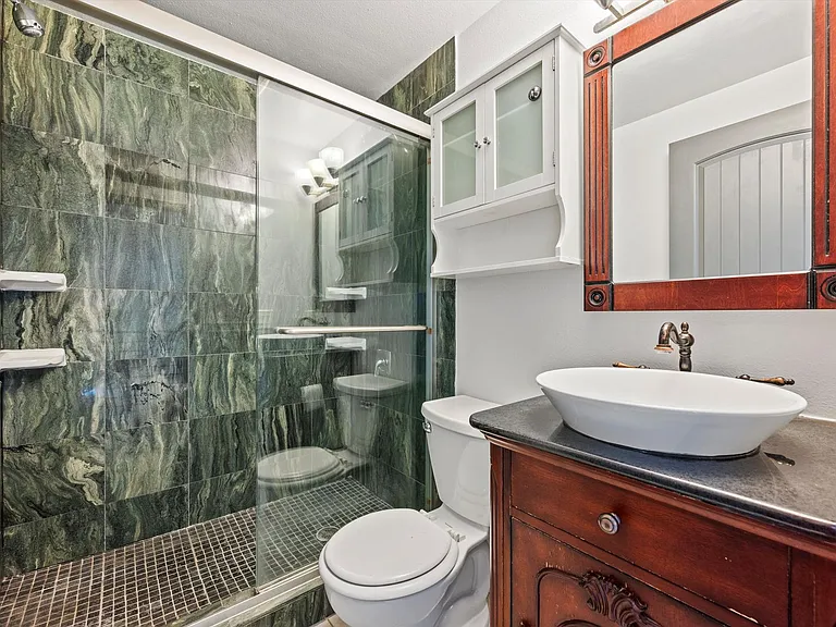 5612 W Center Ave — Photo 22