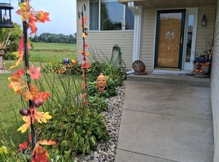 1027 Meadow St, Cologne, MN 55322