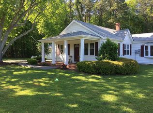 241 Sand Bank Rd, New Point, VA 23125