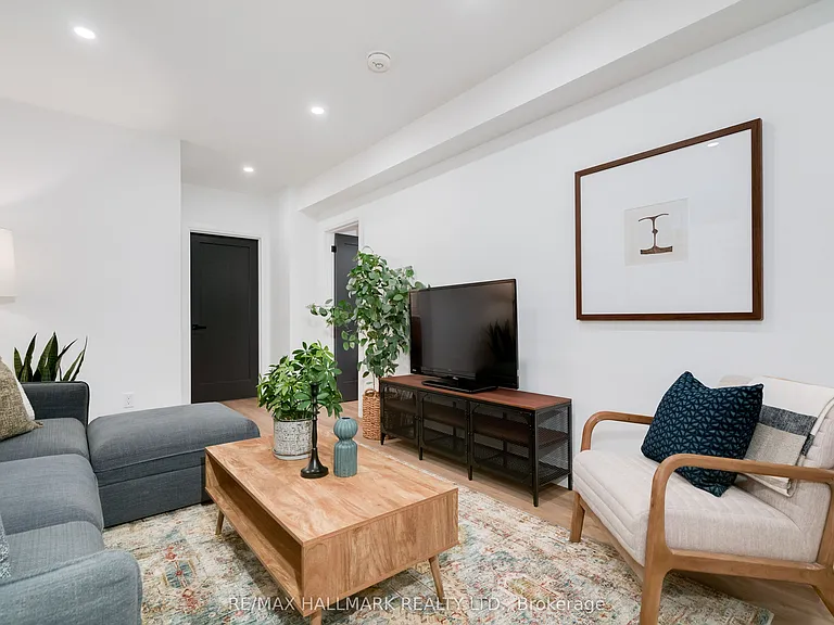 47 Park St #LOWER — Photo 10
