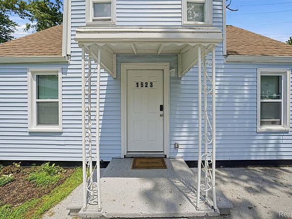 5th image of 1523 E Madge Ave