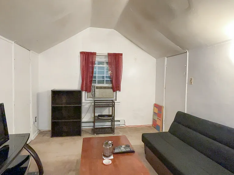 3615 20th St NE #UPSTAIRS — Photo 12