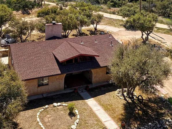 5037 Honeyhill Rd, Oak Hills, CA 92344