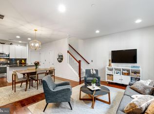102 Brinley Ct, Philadelphia, PA 19146