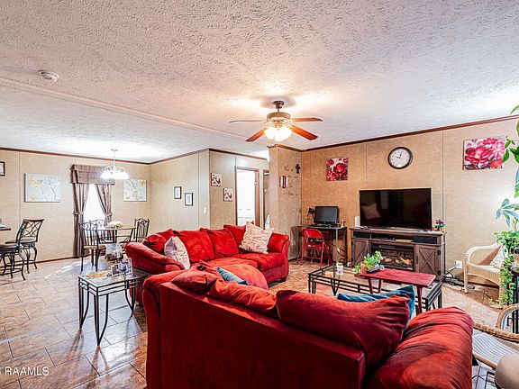 4th image of 106 Dunaway St