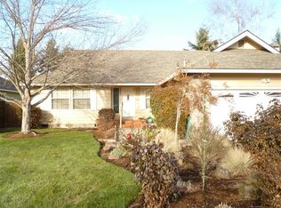 40 Vintage Cir, Jacksonville, OR 97530
