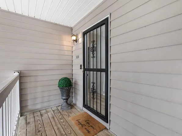 384 Teal Ct, Roswell, GA 30076