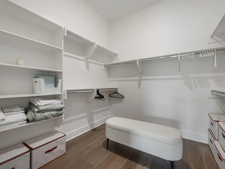 3810 Berkman Dr — Photo 23
