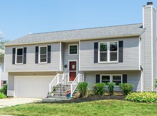 1733 Russet Ln, Sycamore, IL 60178