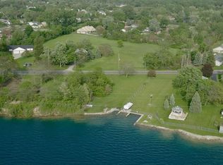 1023 Laplaisance St #V, Monroe, MI 48161