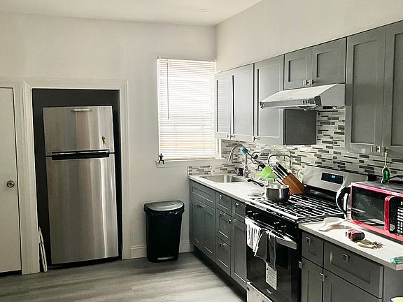 3rd image of 323 N Preston St #1