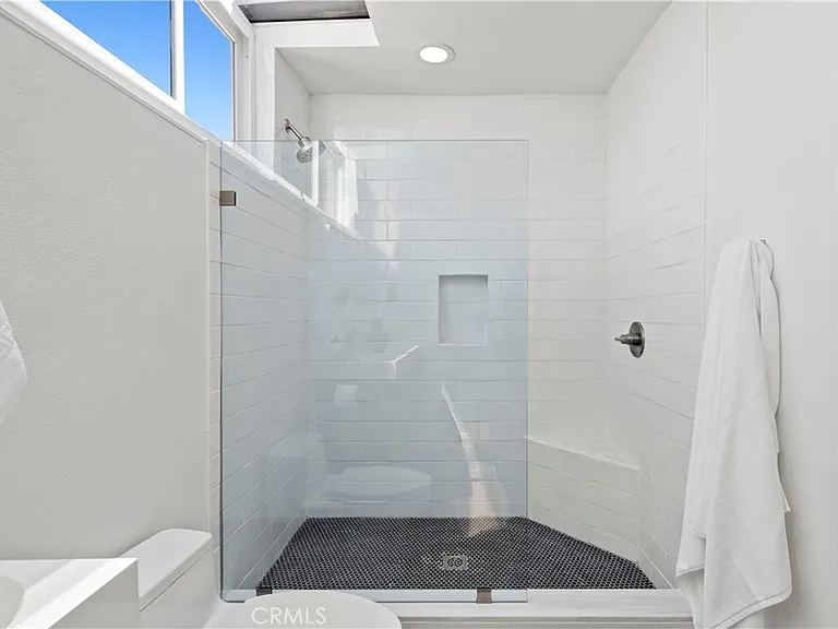 708 Iris Ave #A — Photo 11