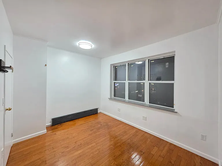 2629 Ocean Ave #2F — Photo 9