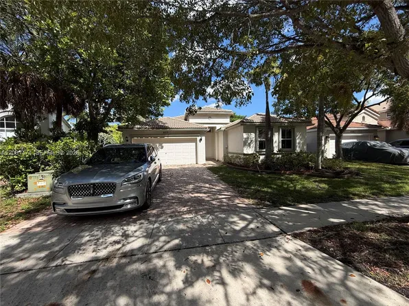 5213 SW 158th Ave, Hollywood, FL 33027