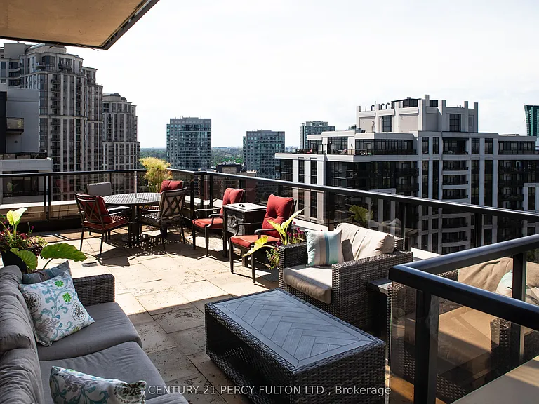 100 Harrison Garden Blvd #Penthouse 14 — Photo 7