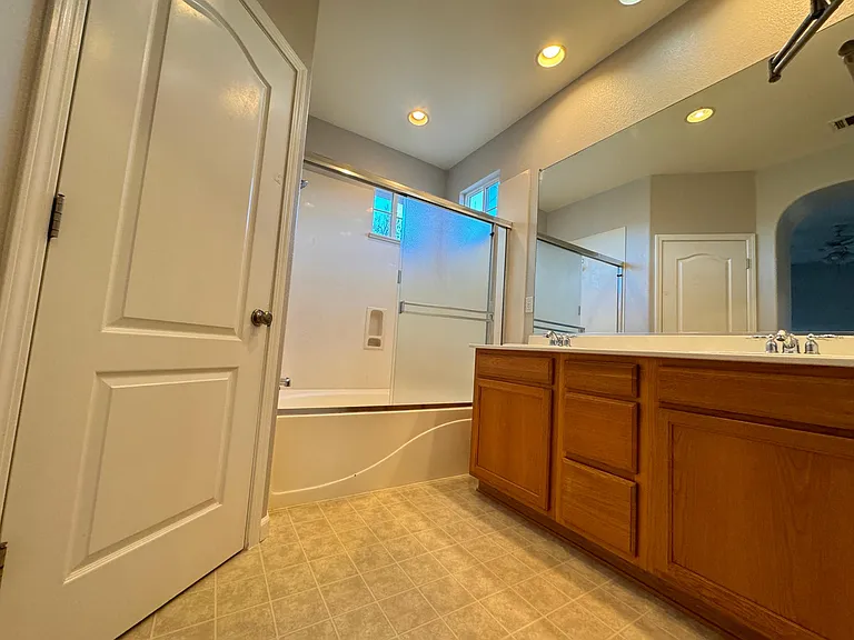 2451 Hanson Dr — Photo 27