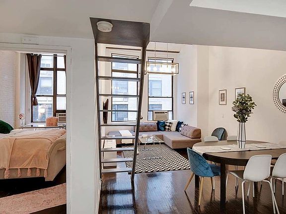 4th image of 220 Park Ave S #3EE