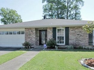 138 Melrose Dr, Destrehan, LA 70047
