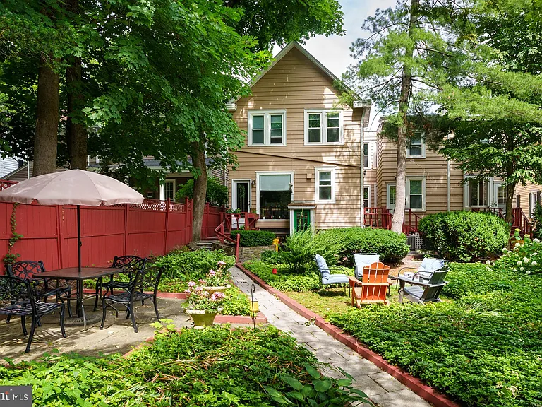 156 Mercer St — Photo 30