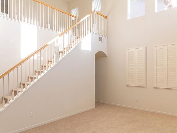 3rd image of 300 Picasso Cir