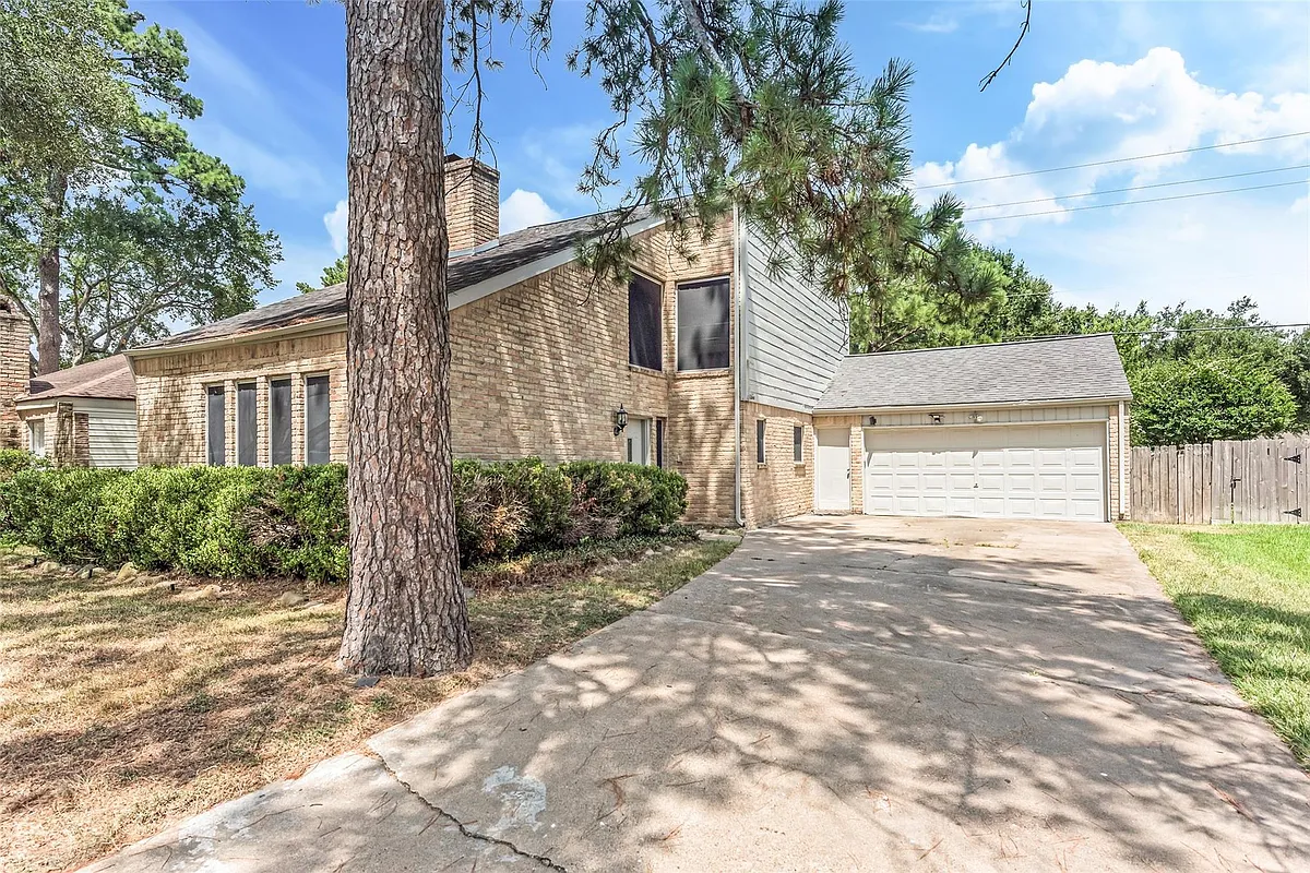 Building Photo - 13318 Queensride Ln