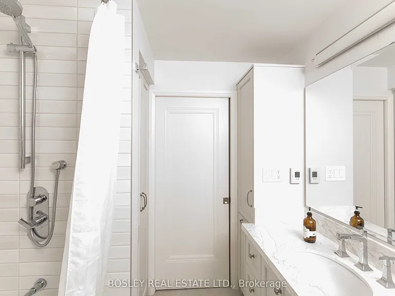 9 Indian Valley Cres — Photo 18