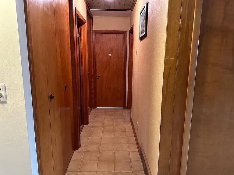 6234 N Canterbury Rd #UPSTAIRS — Photo 29