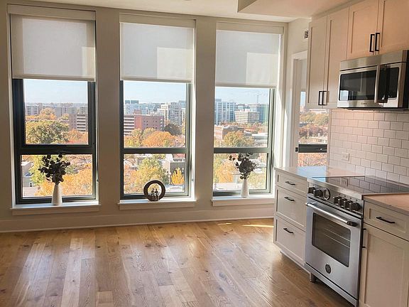 4th image of 1211 Van St SE APT 818