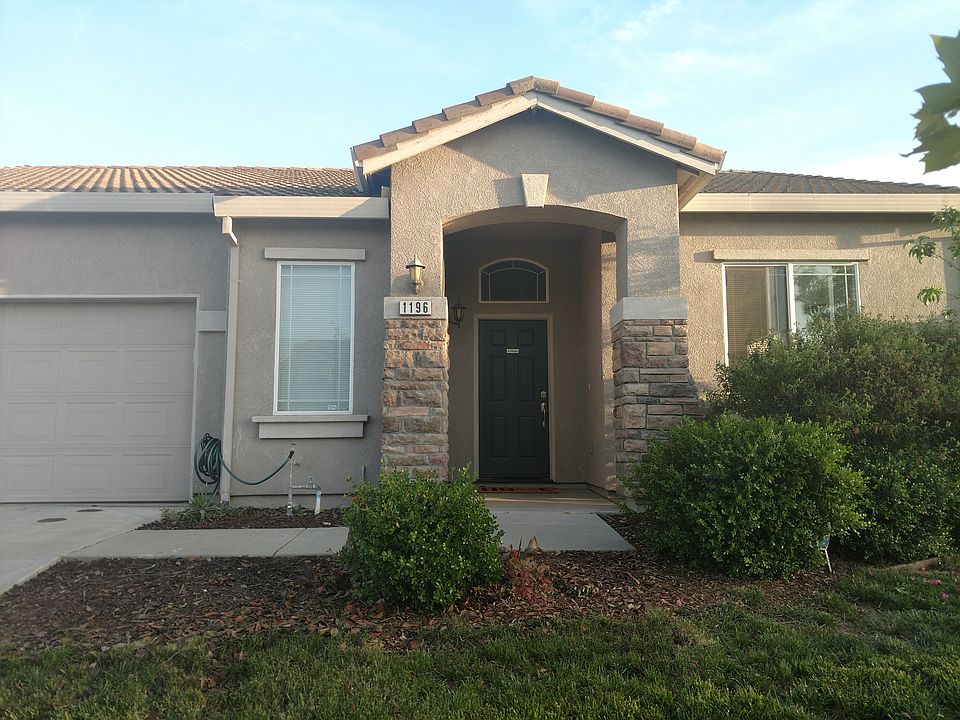 1st image of 1196 Plumas Links St