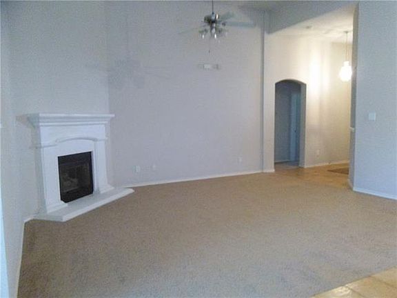 3rd image of 12825 Dorset Dr