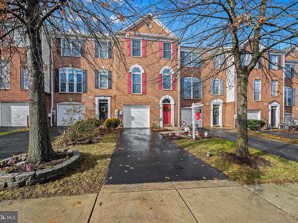 1st image of 804 Mericrest Way