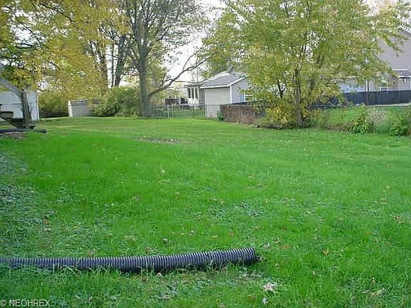 4th image of 2669 Michaels Dr #2
