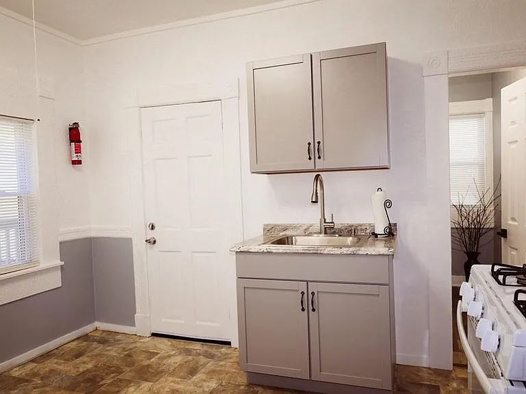 1592 Dwight St #1 — Photo 5