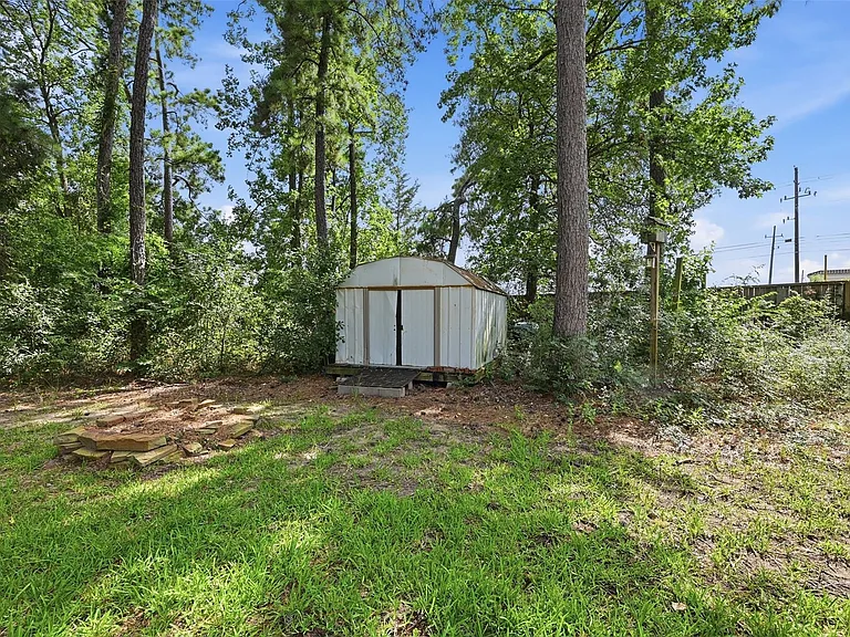 25203 Oak Villa Dr — Photo 42
