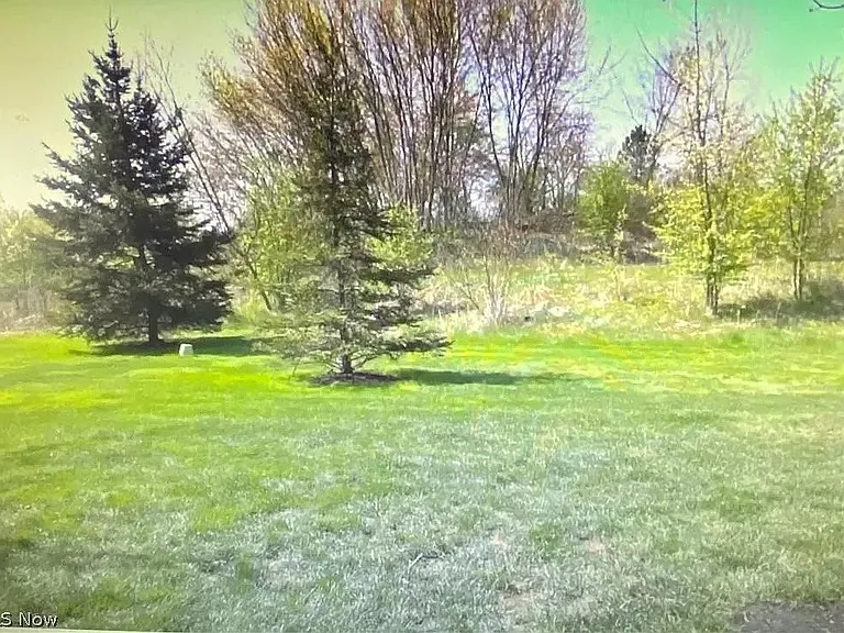 1035 Meadow Run — Photo 25