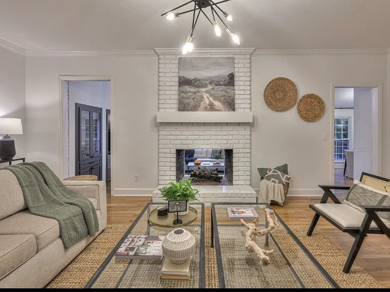 1211 Arrowhead Dr — Photo 10