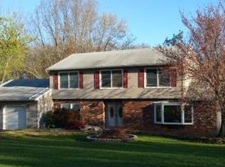 22 Lani St, Monroe Township, NJ 08831