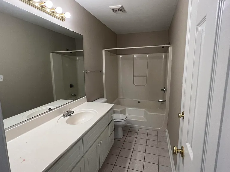17 Macaulay Pl — Photo 6