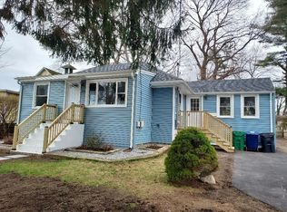 125 Wentworth Ave, Warwick, RI 02889