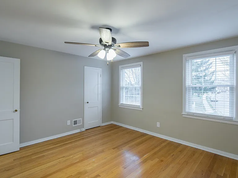 105 E Selby Blvd — Photo 15